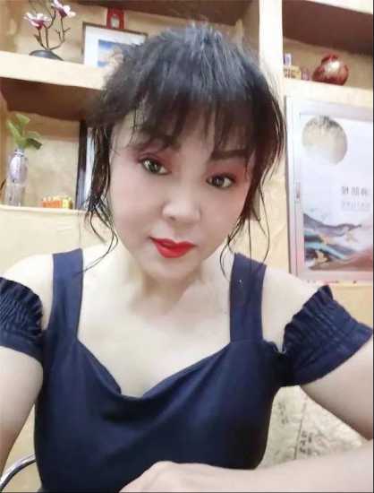 真实体验性感大奶熟女，值得尝试